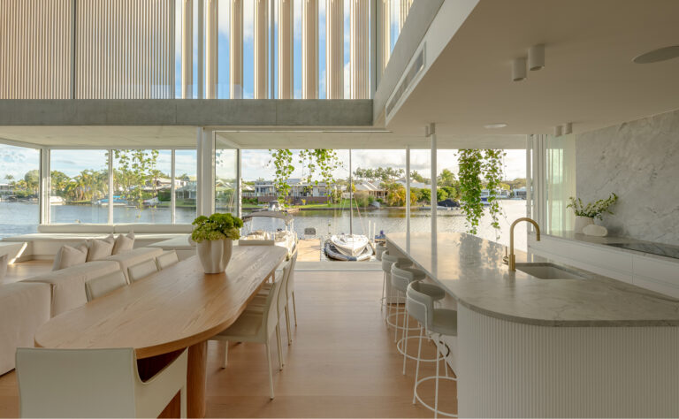 Mermaid, Noosa – Superwhite Dolomite and Arabescato Marble interior, image 2 of 9