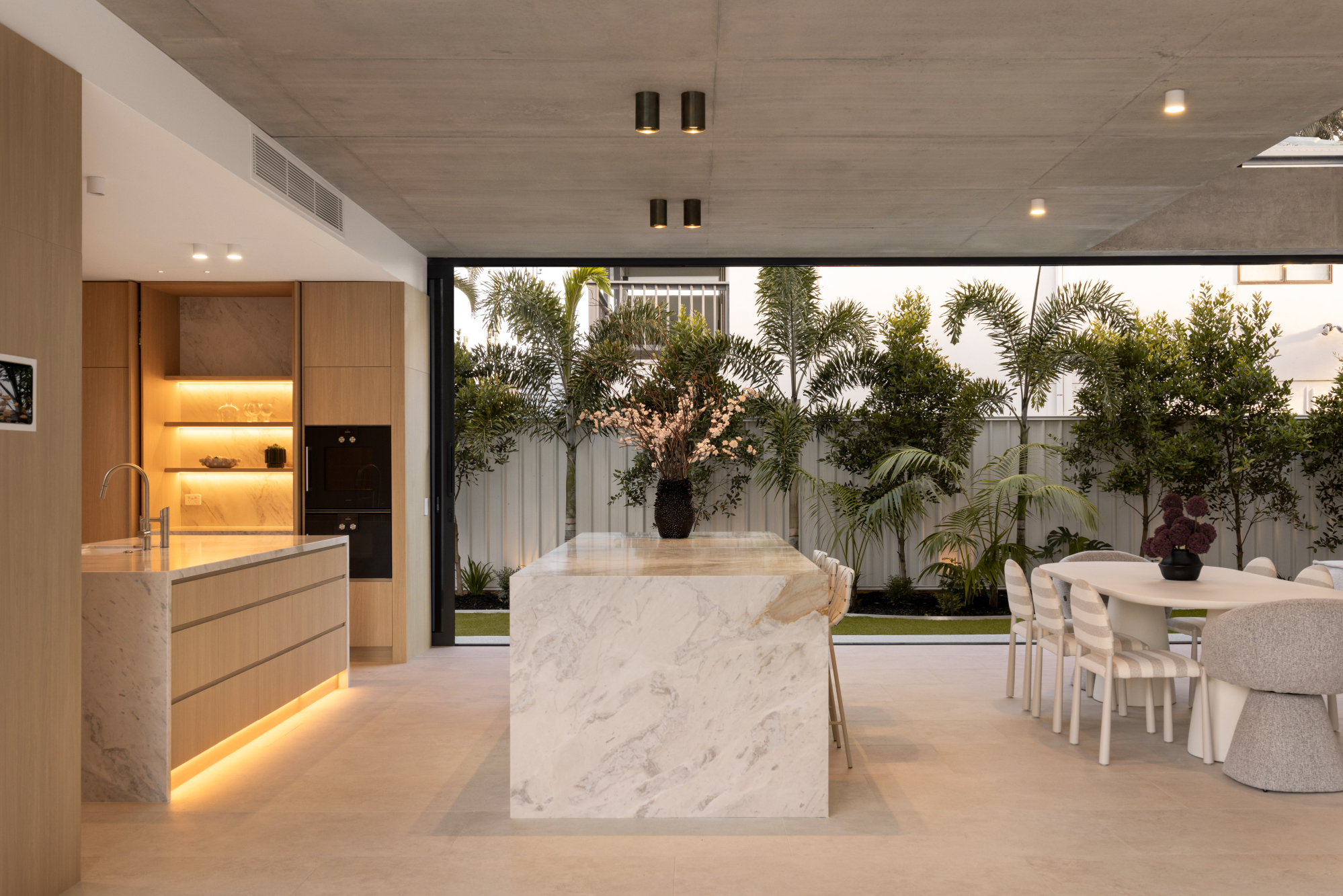 Mawarra, Buddina – Matarazzo Dolomite and Capanna Marble interior, image 21 of 24