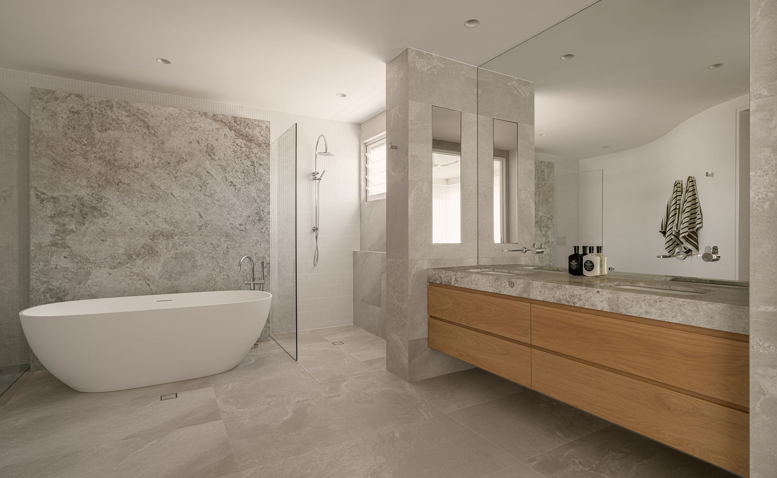 Wyuna, Noosa – Tundra Limestone interior, image 2 of 7