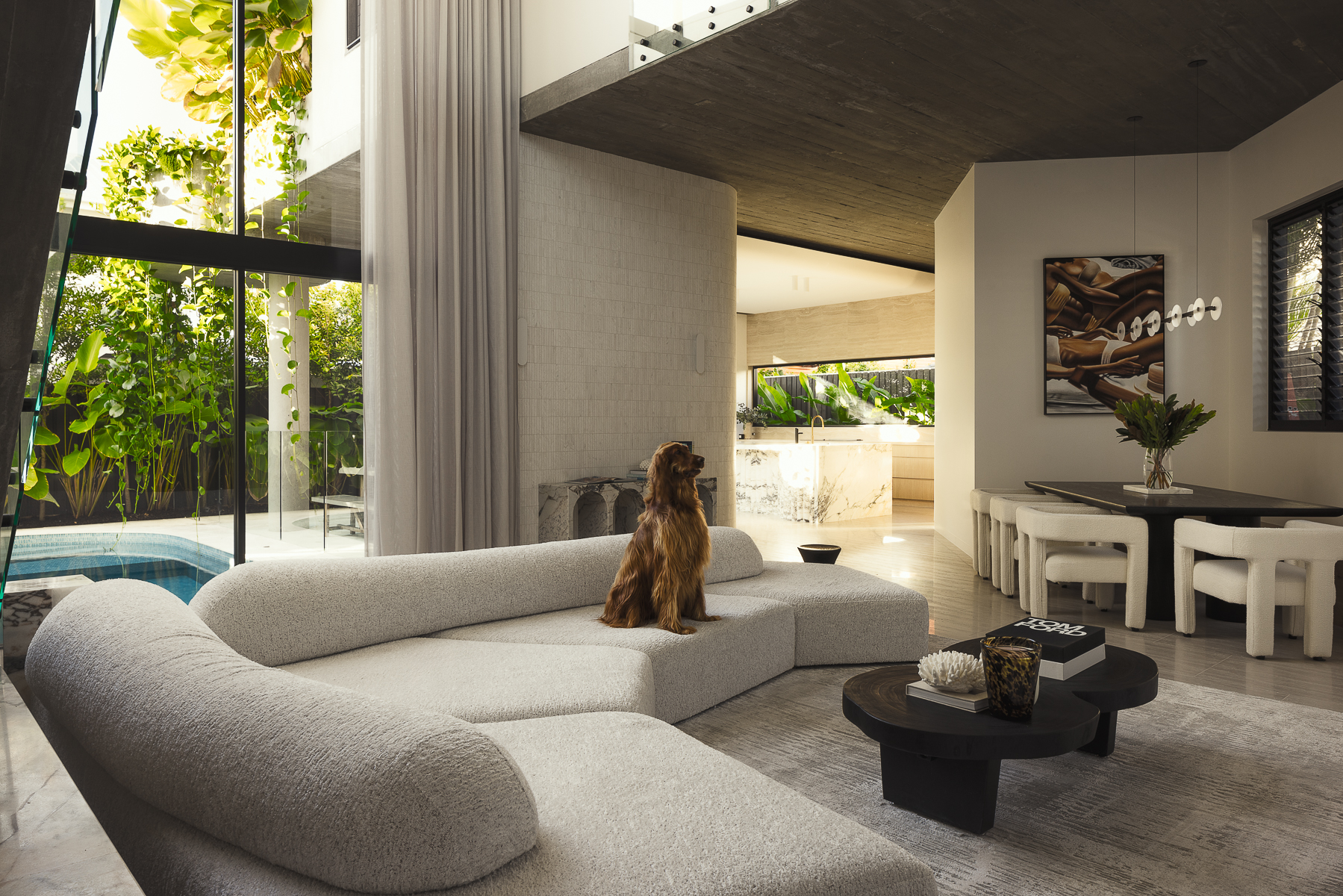 35 Yaringa Ave, Buddina – Calacatta Viola Marble, Elefanté Marble and Vein Cut Travertine interior, image 1 of 28
