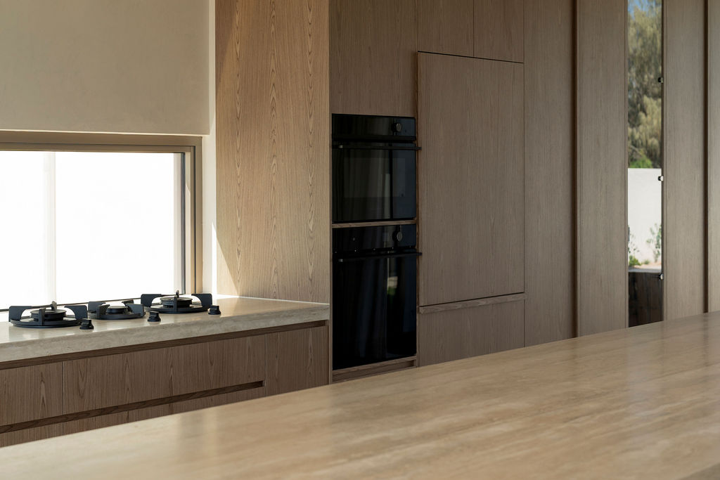 49 Pacific Blvd, Buddina – Vein Cut Travertine and Rosso Travertine interior, image 19 of 24