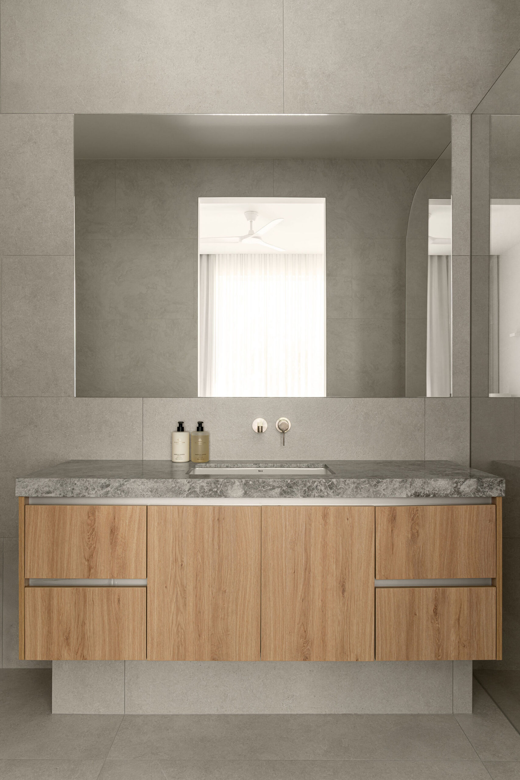 47 Mooloolah Drive, Minyama – Elba Dolomite, Superwhite Dolomite and Tundra Limestone interior, image 7 of 14